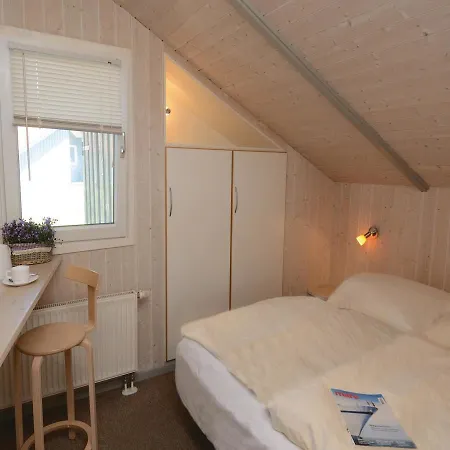 Holiday home Five-bedroom Holiday In Gross Mohrdorf