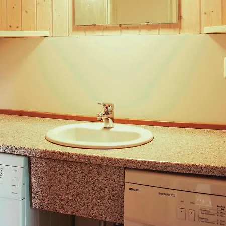 Five-bedroom Holiday In Holiday home Gross Mohrdorf