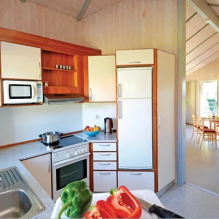 Holiday home Five-bedroom Holiday In